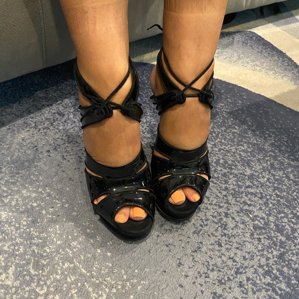 Ysl wedges black patent leather heels